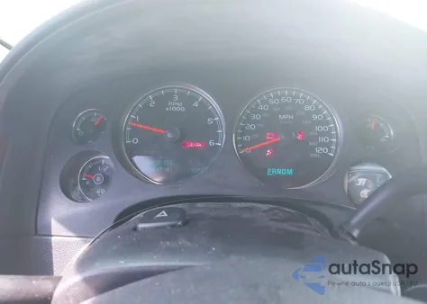 2010 Chevrolet Tahoe Lt z USA, uszkodzony, nr VIN 1GNMCBE37AR172733